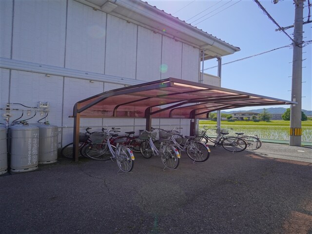 グランドフォーレB棟の物件外観写真