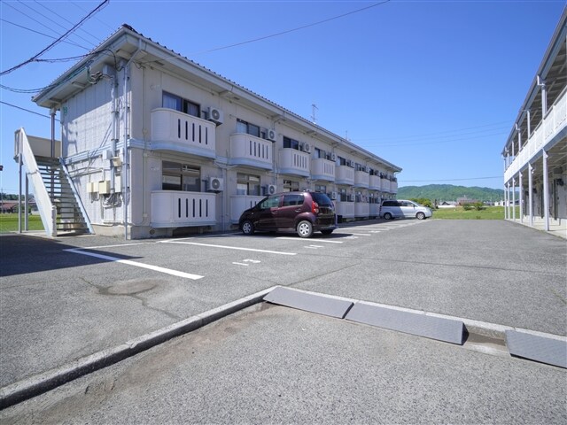 グランドフォーレB棟の物件外観写真