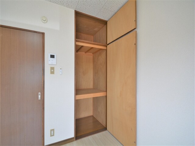 グランドフォーレB棟の物件内観写真