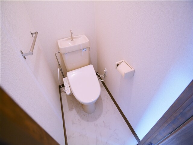 グランドフォーレB棟の物件内観写真