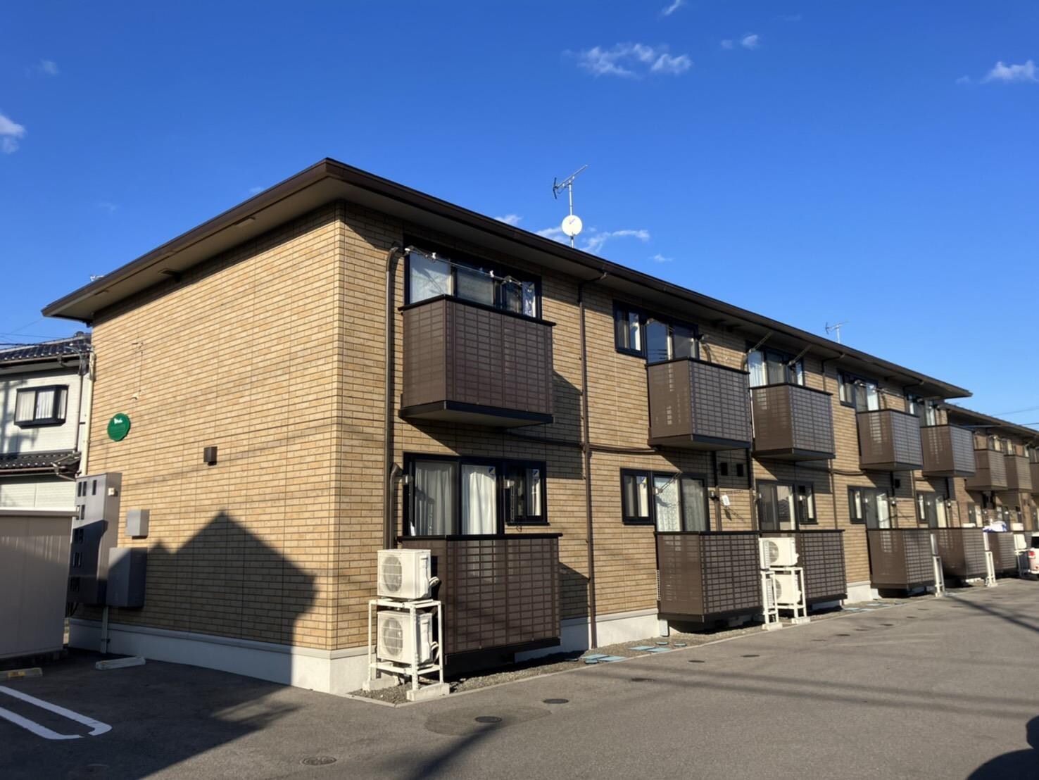 アクシィヴIIの物件外観写真