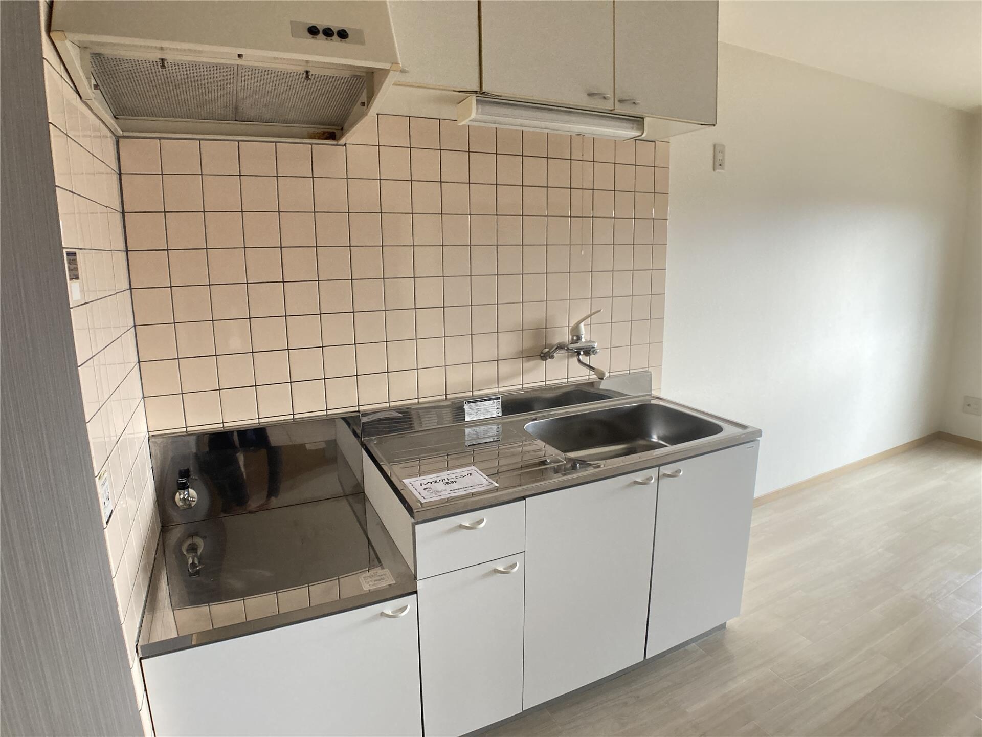 リバーサイド月崎Aの物件内観写真