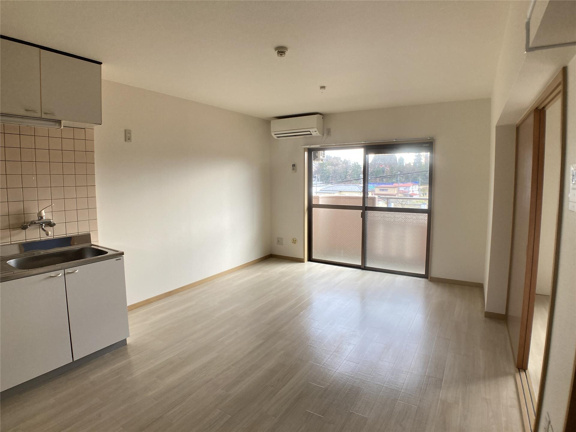 リバーサイド月崎Aの物件内観写真