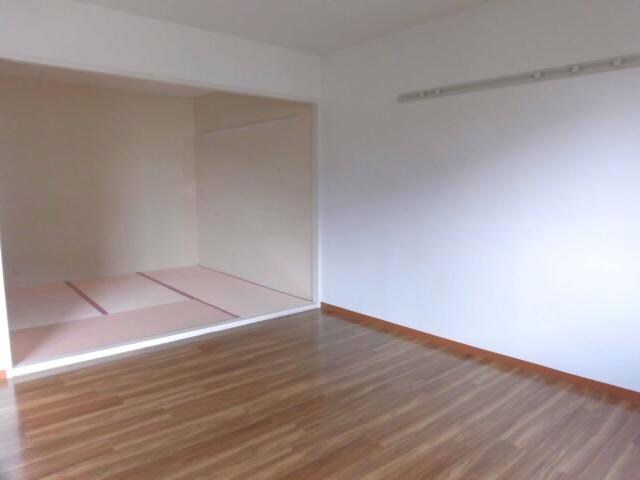 イーフラッツネオの物件内観写真