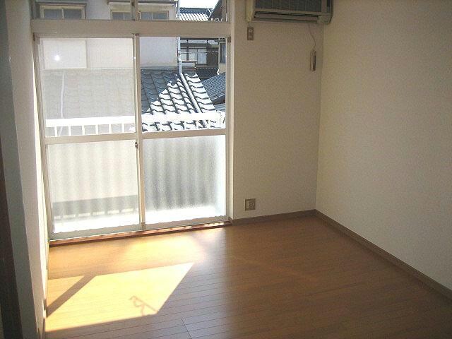 エステートピア足立の物件内観写真