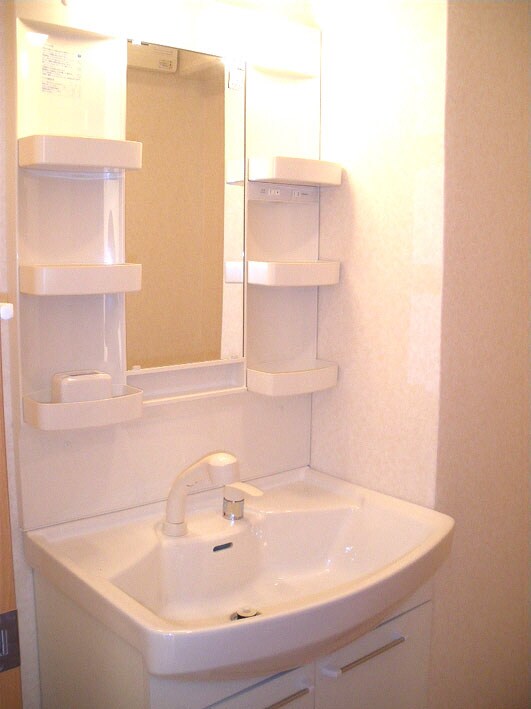 ハピデンス西本町の物件内観写真