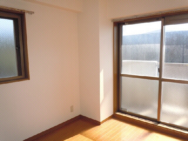 フィオーレ宇津木の物件内観写真