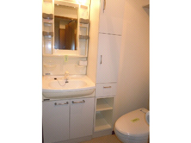 フィオーレ宇津木の物件内観写真