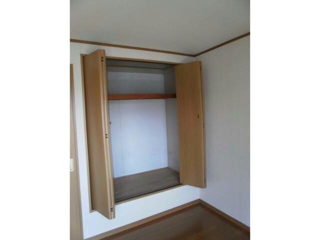 ロイヤルテラス華の物件内観写真