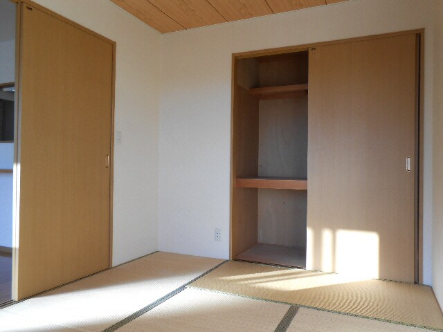 ルインズワタナベの物件内観写真