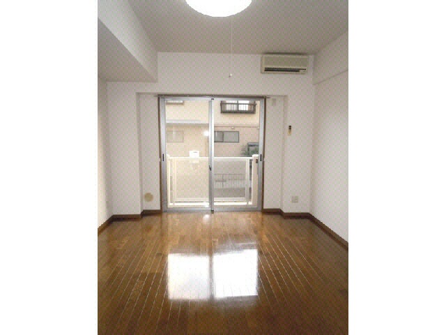 小坂マンションの物件内観写真