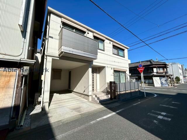 J COCOONの物件外観写真