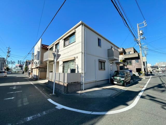 J COCOONの物件外観写真