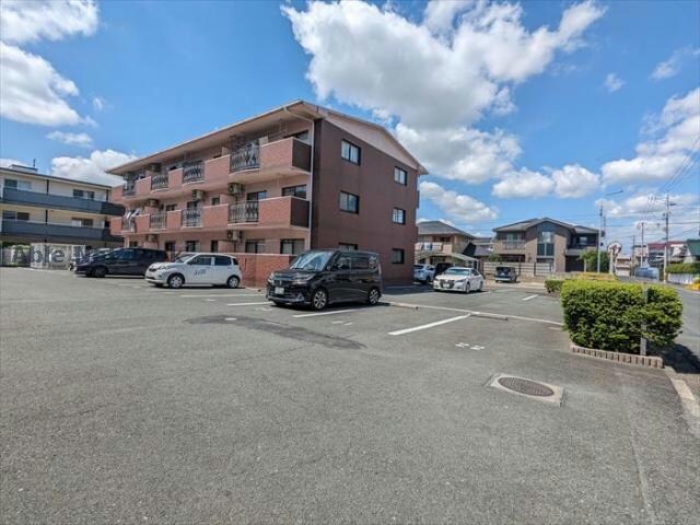 ロイヤルハイツ壱番館の物件外観写真