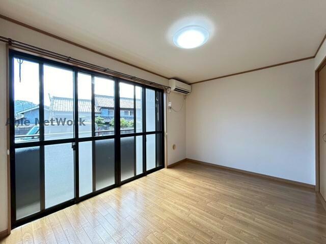 ガーデンコートＯＺの物件内観写真