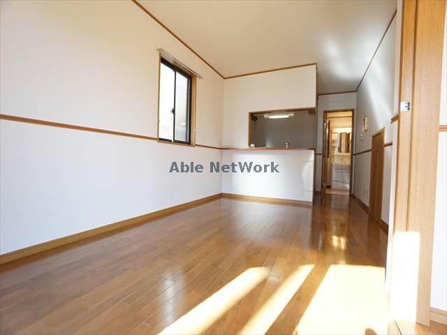 サンティパーク飯村北の物件内観写真