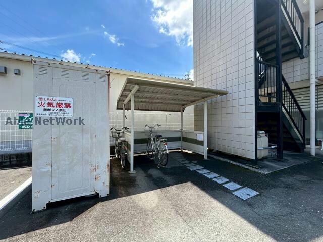 グラトンハウスの物件外観写真