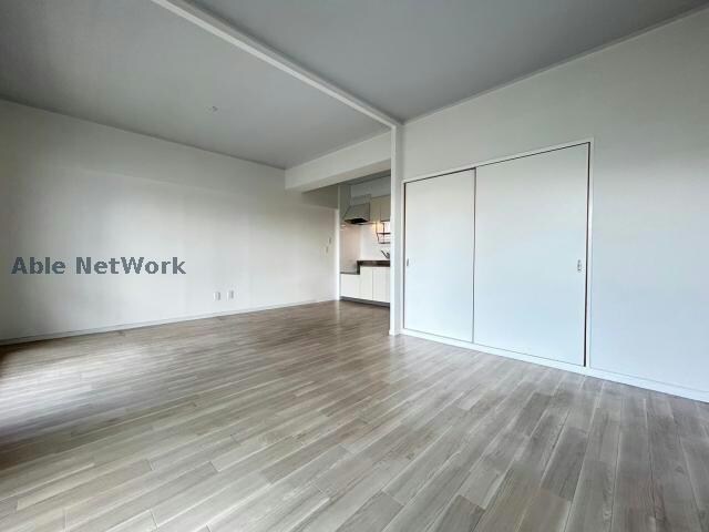 リバーサイドレジデンスの物件内観写真