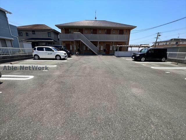 コンフォールの物件外観写真