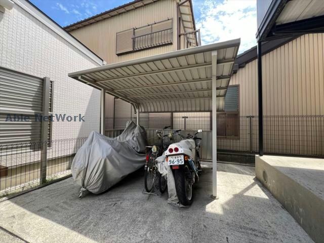 パーク柱の物件外観写真