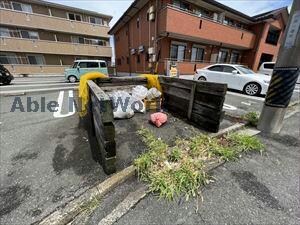 オリーブガーデンの物件外観写真