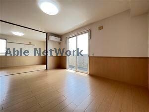 オリーブガーデンの物件内観写真