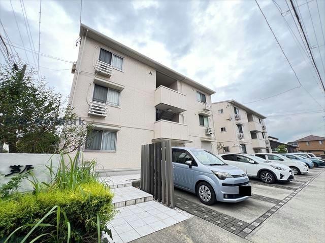 レジデンス芦原の物件外観写真