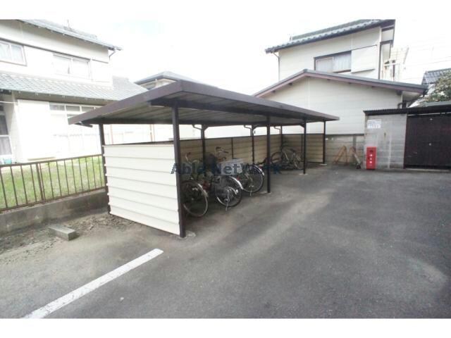 サニーマンション戸田の物件外観写真