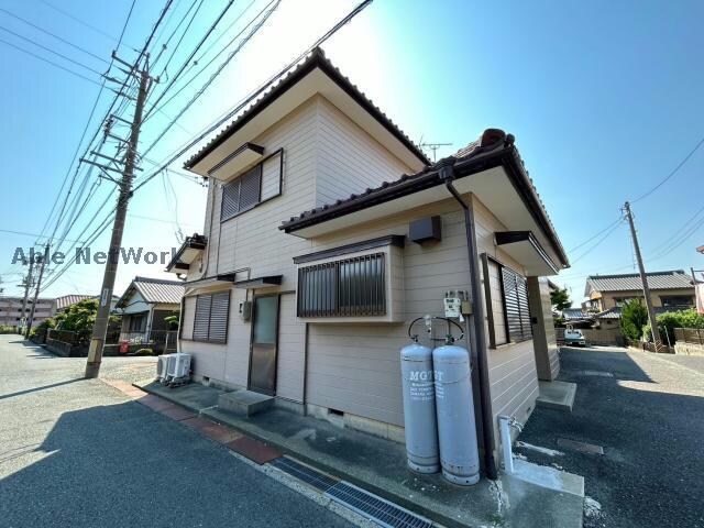 岩屋町貸家の物件外観写真