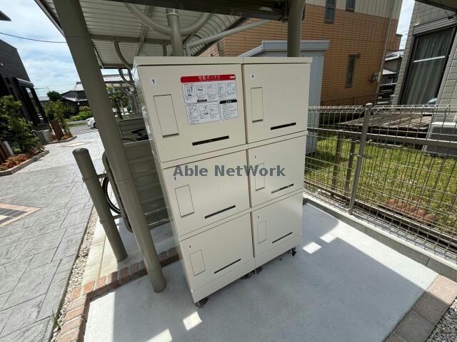 メゾンド　シャロレーⅠ・Ⅱの物件外観写真