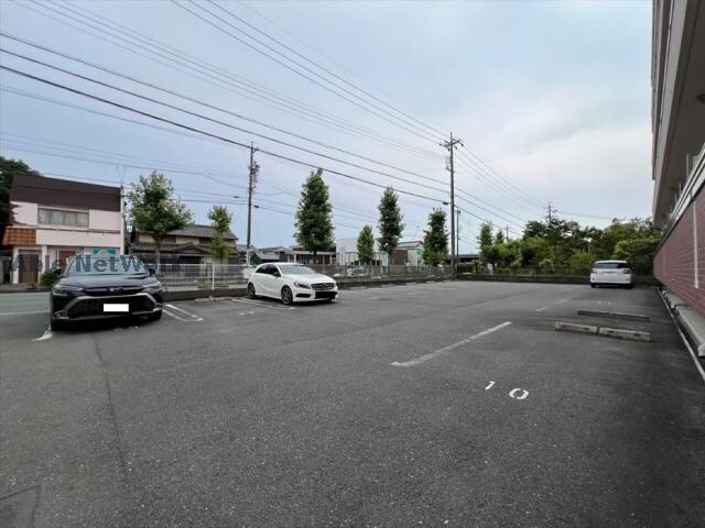 ボヌールの物件外観写真