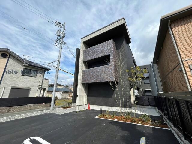 Grand Garden Rhoddyの物件外観写真