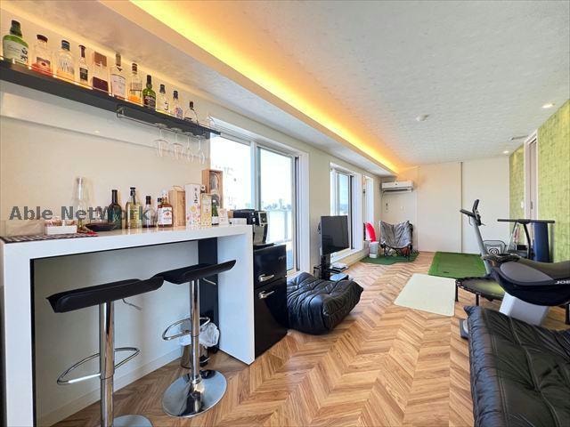 K squareの物件外観写真