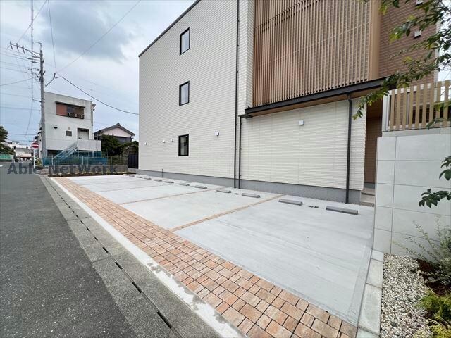 シャーメゾンArtsyの物件外観写真