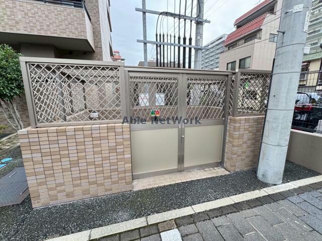 サーパス新町一丁目の物件外観写真