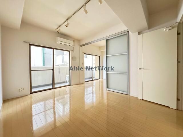 QREST熊大病院前の物件内観写真