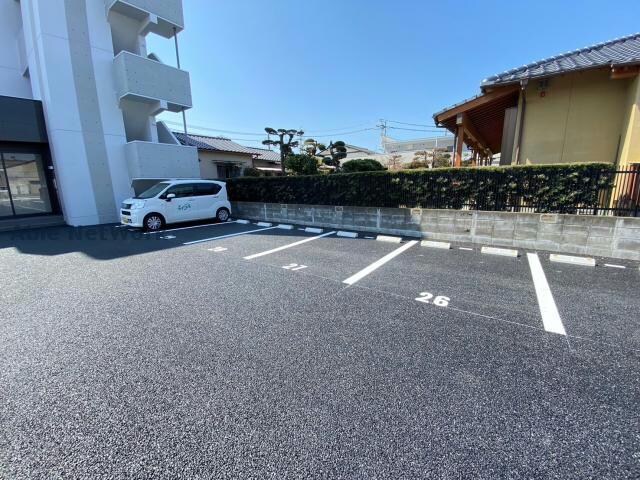 UNITED八島の物件外観写真