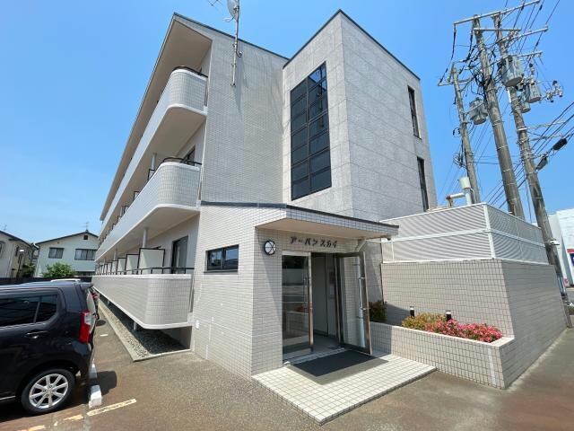 アーバンスカイの物件外観写真