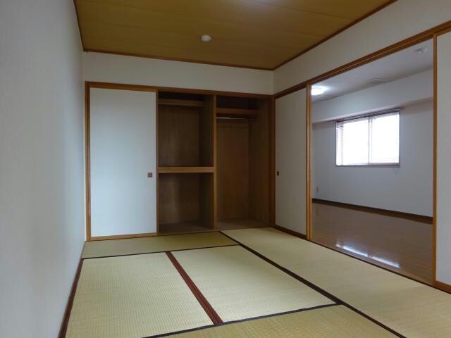 アーバンハウス西堀の物件内観写真