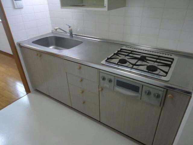 アーバンハウス西堀の物件内観写真