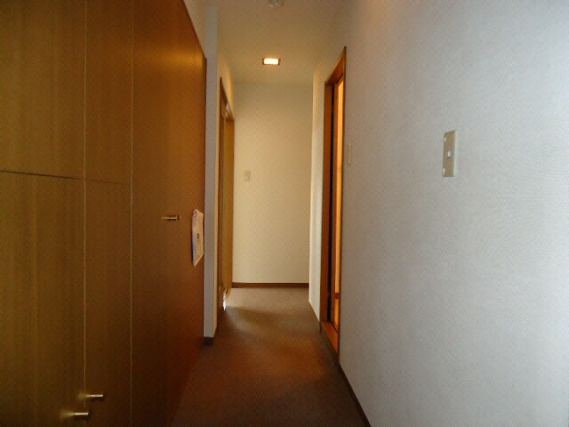 アーバンハウス西堀の物件内観写真