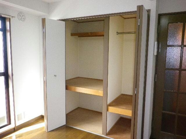 イズミサンリバー川岸の物件内観写真