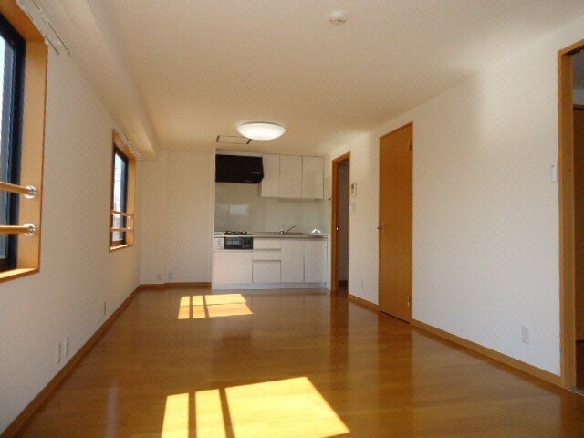 イズミサンリバー川岸の物件内観写真