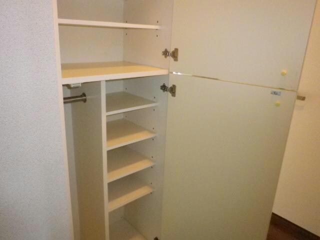 イズミサンリバー川岸の物件内観写真