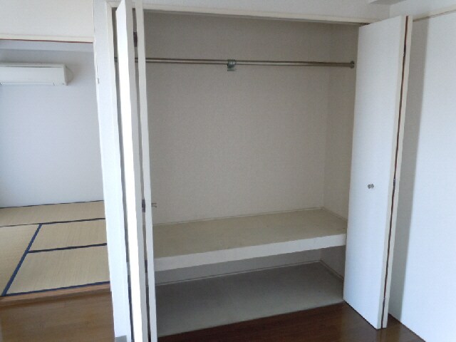 イズミサンリバー川岸の物件内観写真