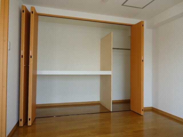 イズミサンリバー川岸の物件内観写真