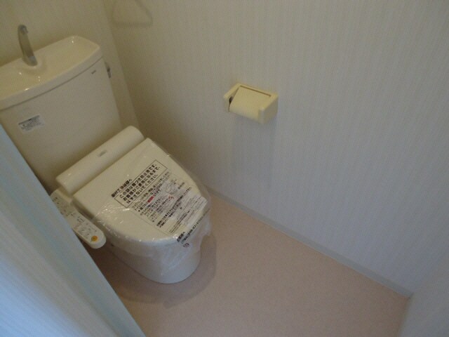 イズミサンリバー川岸の物件内観写真