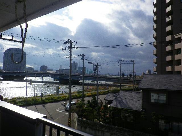 イズミサンリバー川岸の物件内観写真