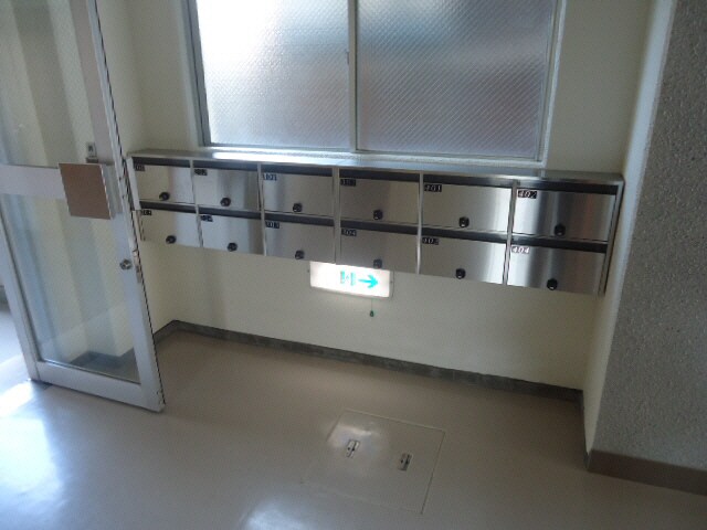 レジデンス学校町の物件外観写真