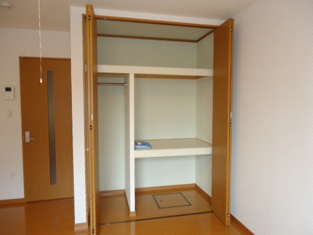 コンフォートプレイスの物件内観写真